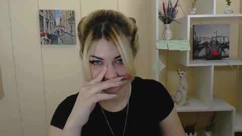 Alexya online show from February 2025 05:15:01 PM