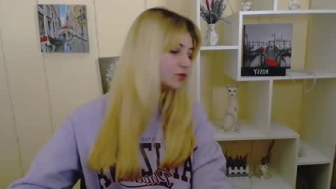Alexya online show from March 2025 01:07:01 PM