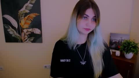 Alexya online show from September 2025 08:31:02 PM