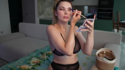 Snapshot of love_you_to123 chatting on October 2025 08:44:02 AM love you to123 online show from October 2025 08:44:02 AM