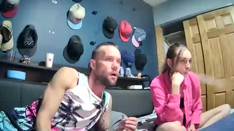 Snapshot of lovecoupleqc chatting on October 2025 12:33:02 AM lovecoupleqc online show from October 2025 12:33:02 AM