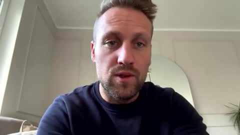 Snapshot of lovefuesse chatting on October 2025 07:43:02 AM lovefuesse online show from October 2025 07:43:02 AM