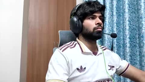 Snapshot of lovehairyindian chatting on October 2025 12:18:01 AM Indian hairy online show from October 2025 12:18:01 AM