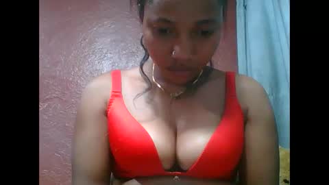 loveinlife750427 online show from October 2025 06:52:01 PM