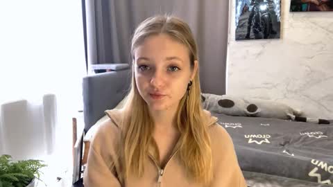 Snapshot of lovelladeboer chatting on October 2025 08:26:01 AM Ella online show from October 2025 08:26:01 AM