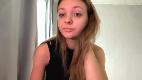 Snapshot of lovelladeboer chatting on October 2025 06:03:02 AM Ella online show from October 2025 06:03:02 AM