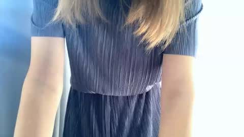 Snapshot of lovelladeboer chatting on October 2025 06:02:02 AM Ella online show from October 2025 06:02:02 AM