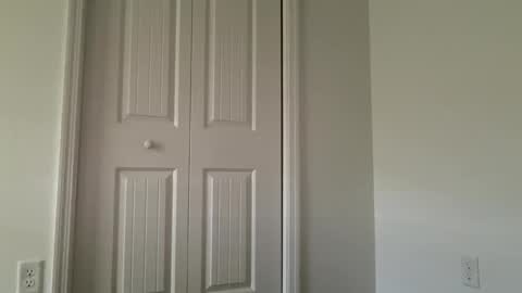 Snapshot of lovellly_ chatting on November 2025 03:29:02 PM Love online show from November 2025 03:29:02 PM