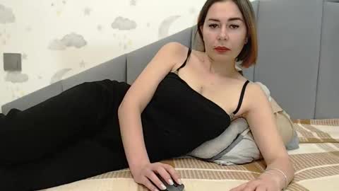 lovellykitty online show from October 2025 06:13:02 AM