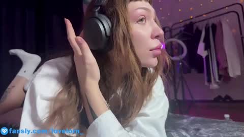 Elsa online show from December 2024 09:35:01 AM