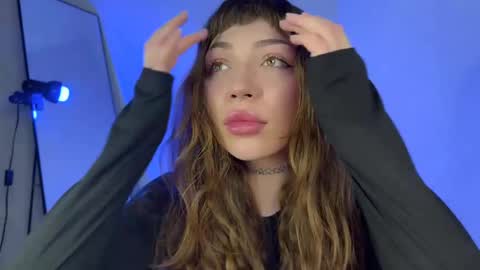 Elsa online show from March 2025 04:43:02 AM