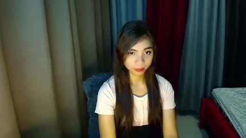 Snapshot of lovely_cummerx chatting on October 2025 12:42:02 AM JAM online show from October 2025 12:42:02 AM