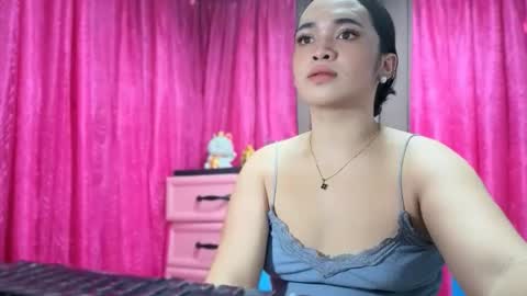 Snapshot of lovely_kurtny04 chatting on December 2025 08:01:01 AM LOVE online show from December 2025 08:01:01 AM