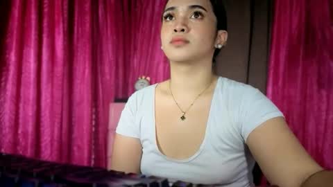 Snapshot of lovely_kurtny04 chatting on December 2025 09:47:01 AM LOVE online show from December 2025 09:47:01 AM