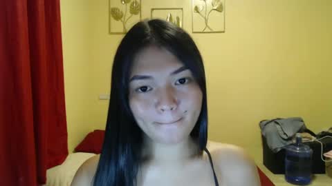 Lovely Laura online show from December 2024 02:04:01 PM