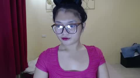 Lovely Laura online show from December 2024 09:35:02 AM