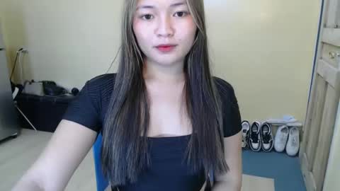 Lovely Laura online show from January 2025 02:04:02 AM