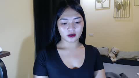 Lovely Laura online show from March 2025 07:23:01 PM
