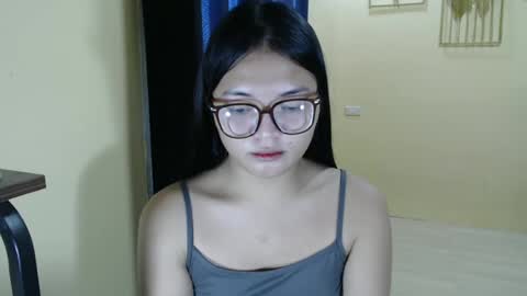 Lovely Laura online show from March 2025 01:47:01 AM