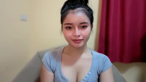 Lovely Laura online show from September 2025 07:37:01 PM