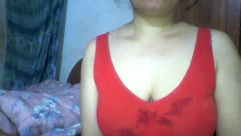 Snapshot of lovely_sweet_girl chatting on December 2024 09:30:02 AM katrina follow me guys online show from December 2024 09:30:02 AM