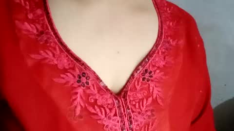 Snapshot of lovely_sweet_girl chatting on February 2025 02:29:02 AM katrina follow me guys online show from February 2025 02:29:02 AM