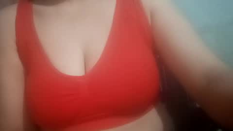 Snapshot of lovely_sweet_girl chatting on February 2025 10:50:02 AM katrina follow me guys online show from February 2025 10:50:02 AM