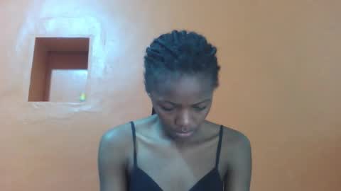 Snapshot of lovely_yvonne chatting on October 2025 10:54:02 PM Lovely yvonne online show from October 2025 10:54:02 PM