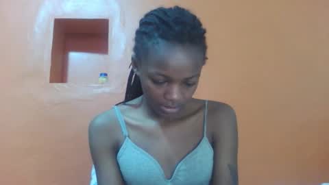 Snapshot of lovely_yvonne chatting on October 2025 10:51:01 AM Lovely yvonne online show from October 2025 10:51:01 AM