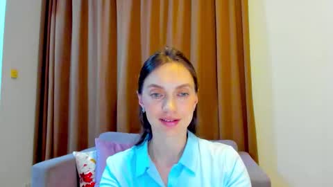 Snapshot of lovelyeemia chatting on October 2025 10:57:02 AM Mia online show from October 2025 10:57:02 AM