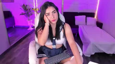 Lovely online show from October 2025 05:13:02 PM