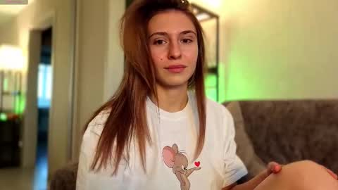 Kate only online show from October 2025 12:16:01 PM