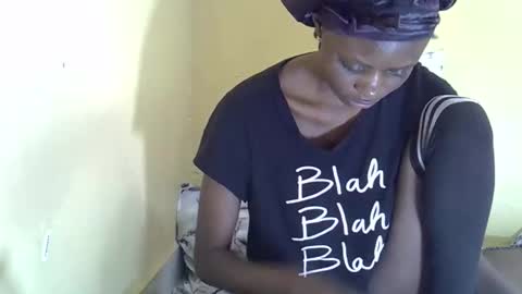 lovelymee2 online show from October 2025 09:10:01 AM