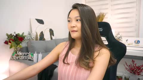 kim online show from December 2024 09:43:02 PM