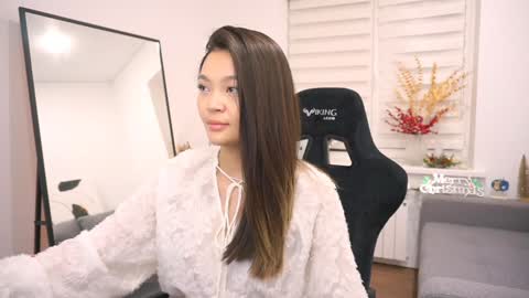 kim online show from December 2024 12:30:02 AM