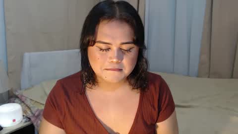 Snapshot of lovelypinaychubsx chatting on December 2024 03:45:02 PM lovely online show from December 2024 03:45:02 PM