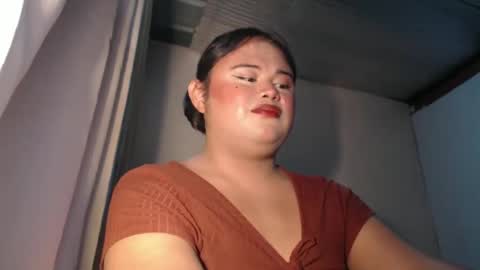 Snapshot of lovelypinaychubsx chatting on December 2024 07:22:01 PM lovely online show from December 2024 07:22:01 PM