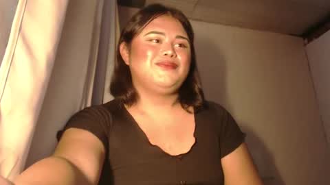 Snapshot of lovelypinaychubsx chatting on December 2024 05:44:02 PM lovely online show from December 2024 05:44:02 PM