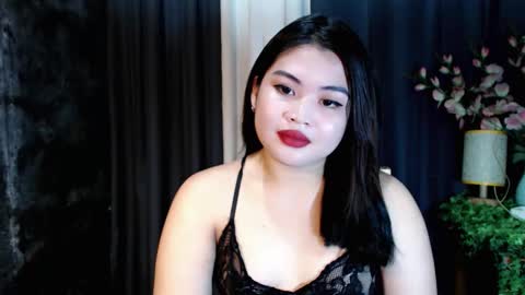 Snapshot of lovelyrhean chatting on October 2025 01:03:02 AM Rhean online show from October 2025 01:03:02 AM