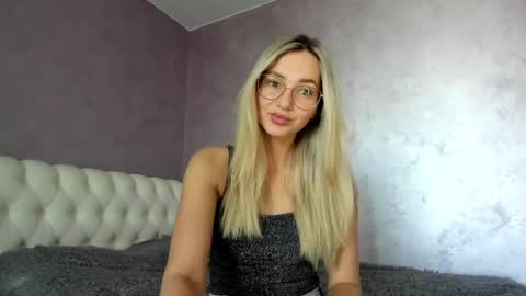 Lovely Rose online show from March 2025 08:11:01 AM