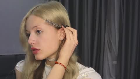 NTMY IM LANA online show from December 2024 01:11:02 PM
