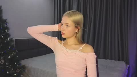 NTMY IM LANA online show from December 2024 03:53:02 PM