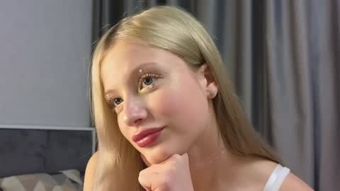 NTMY IM LANA online show from January 2025 05:58:01 PM