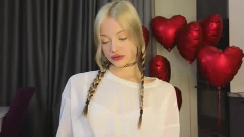 NTMY IM LANA online show from February 2025 02:23:02 PM