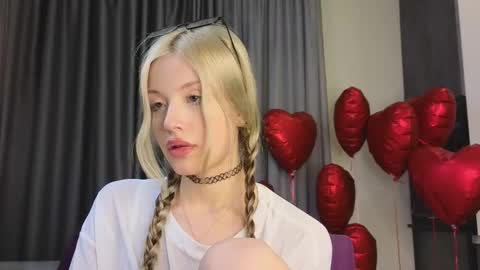 NTMY IM LANA online show from February 2025 05:27:01 PM