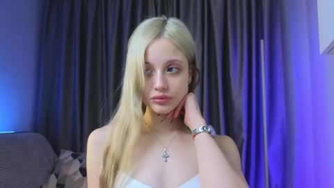 NTMY IM LANA online show from February 2025 04:57:01 PM