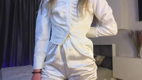 NTMY IM LANA online show from February 2025 02:20:02 PM