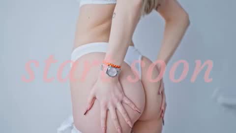 NTMY IM LANA online show from September 2025 03:08:02 AM