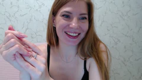 Mary Love online show from September 2025 03:02:01 PM
