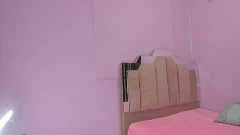 L O V E  online show from October 2025 12:02:02 PM